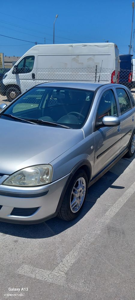 Opel Corsa 1.2 16V City - 1