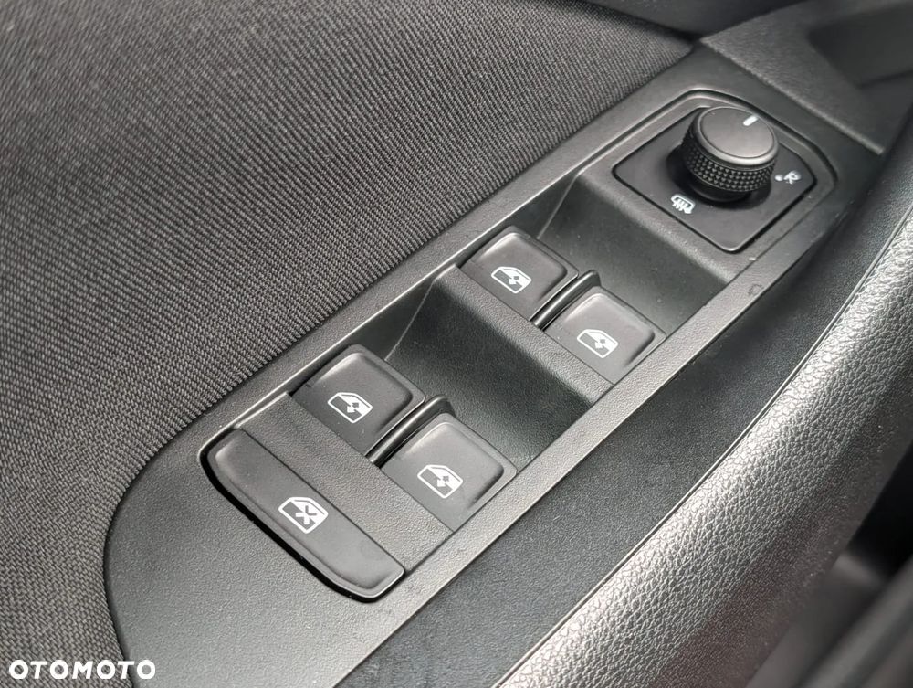 Skoda Kamiq 1.0 TSI Monte Carlo - 23