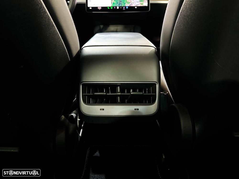 Tesla Model 3 Performance Dual Motor AWD - 26
