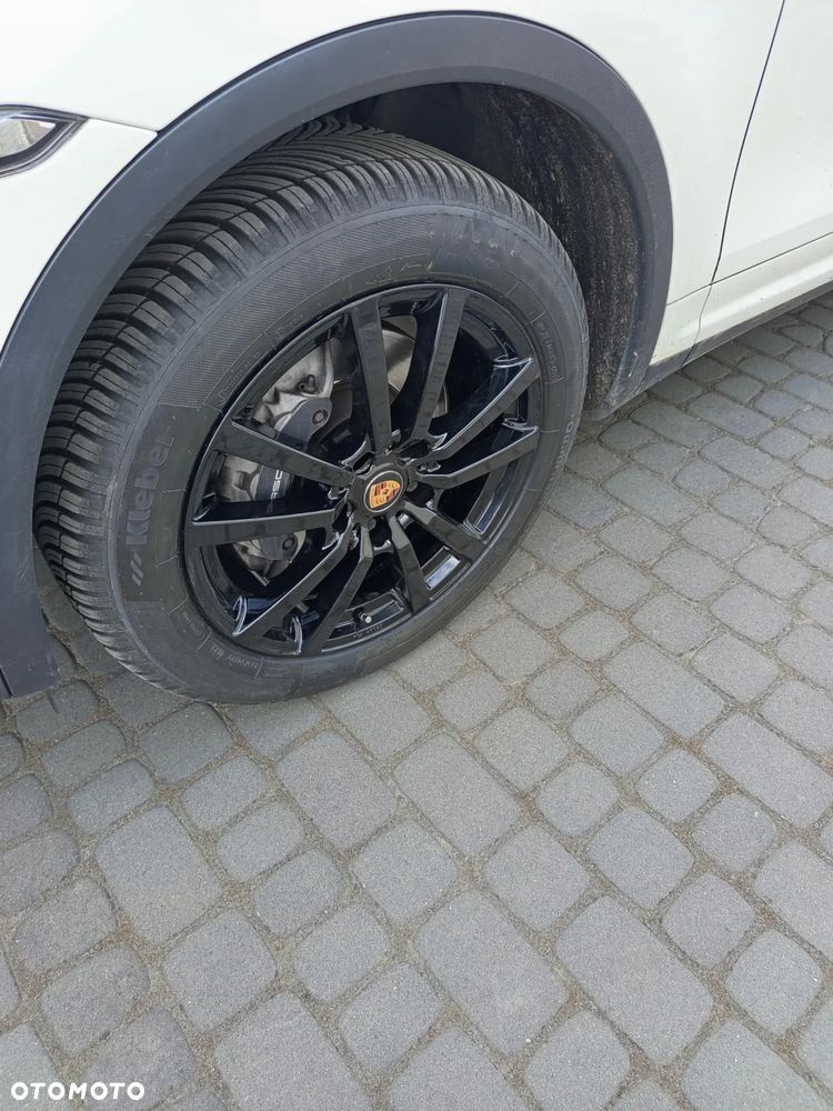 Porsche Cayenne - 14