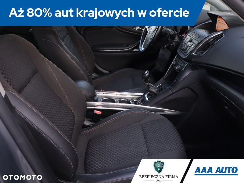 Opel Zafira - 10