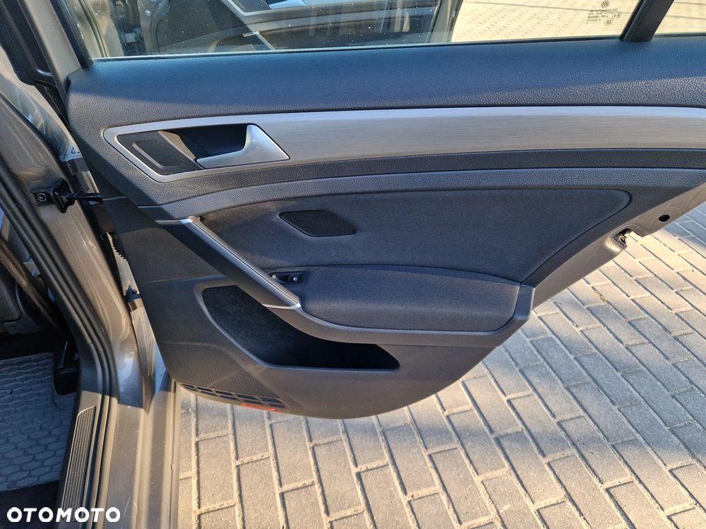 Volkswagen Golf 1.4 TSI BMT Comfortline - 15