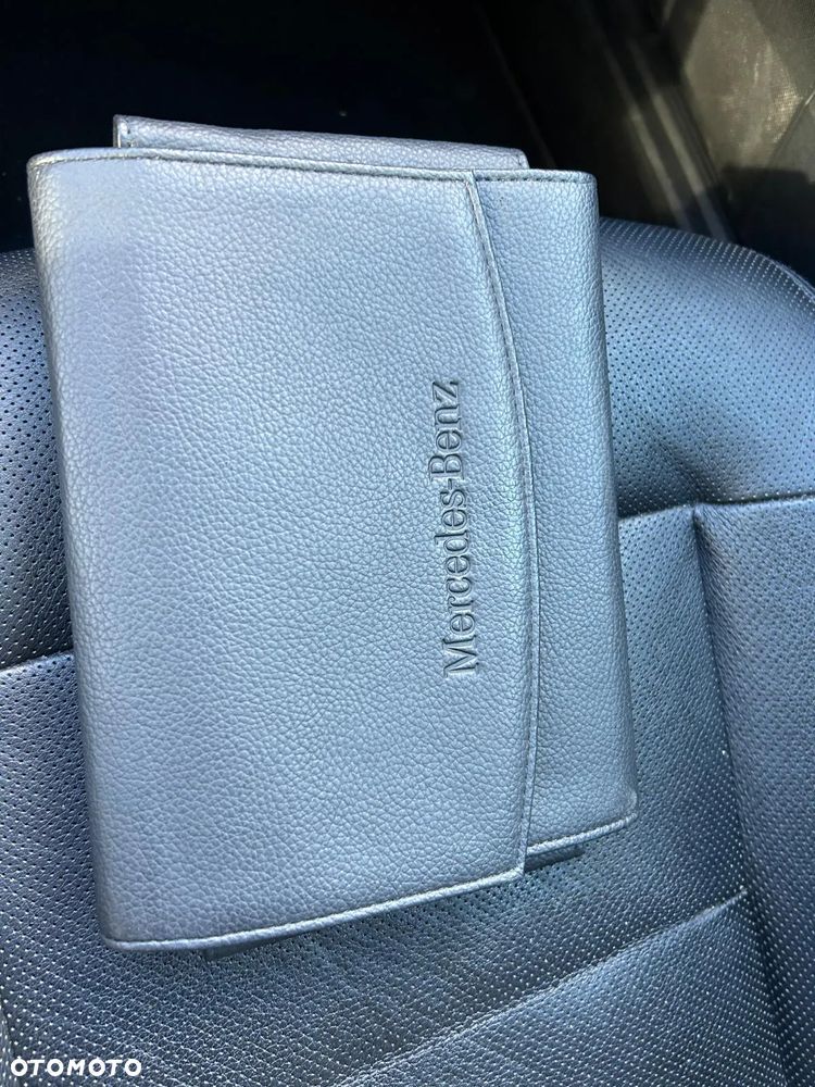 Mercedes-Benz Klasa E 350 CDI BlueEff Avantgarde - 38