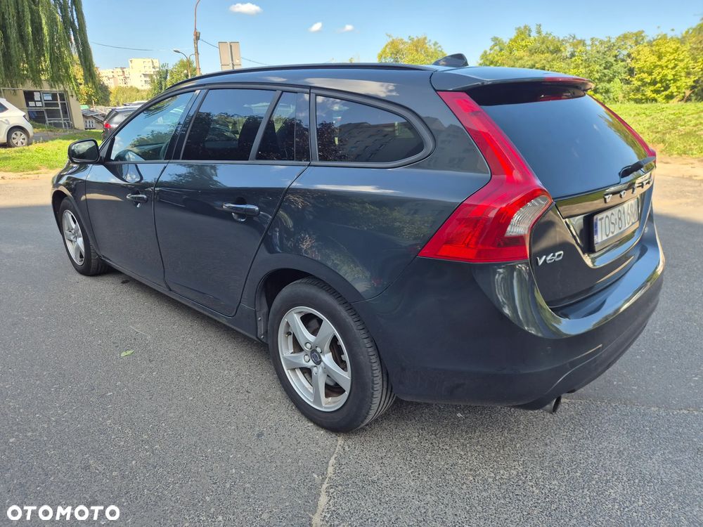 Volvo V60 D2 Geartronic Summum - 7