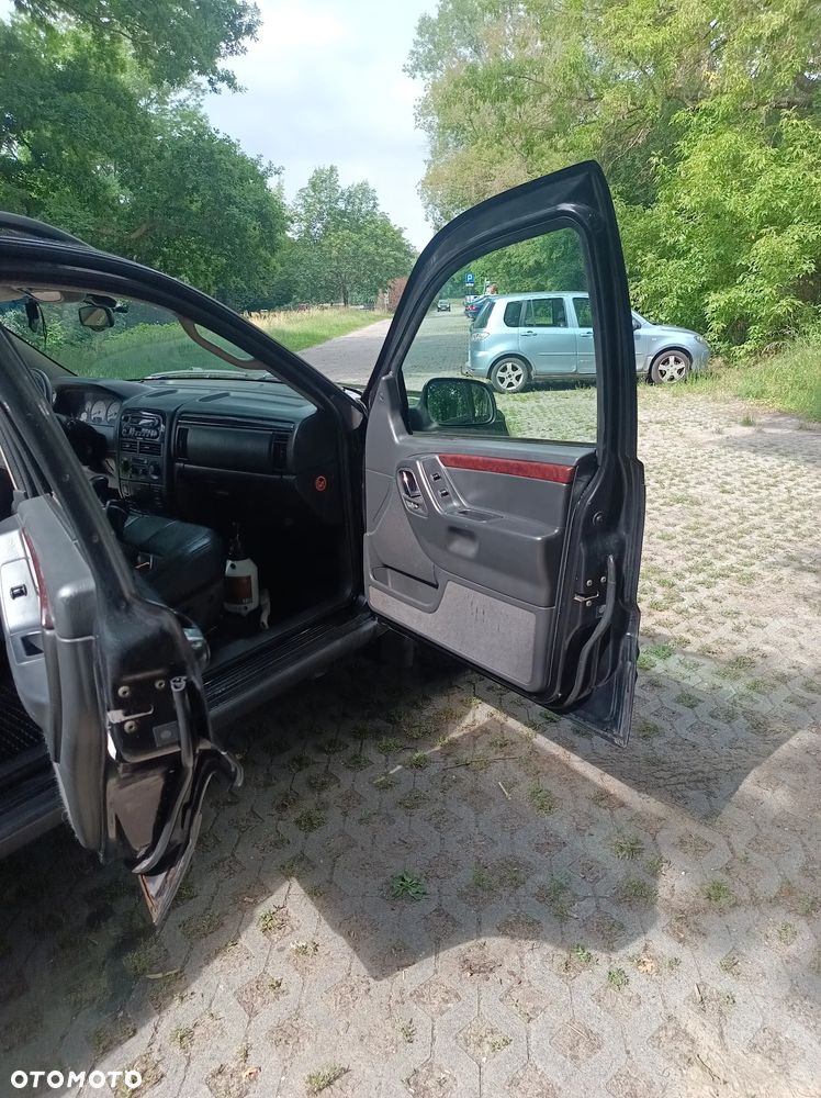 Jeep Grand Cherokee 2.7 CRD Limited - 38