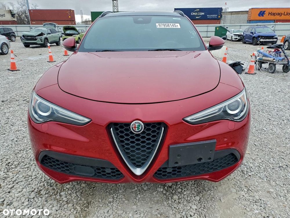 Alfa Romeo Stelvio - 3