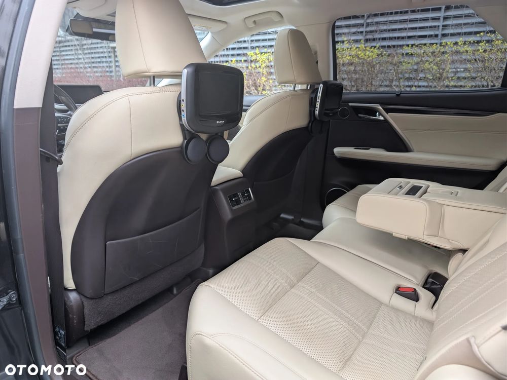 Lexus RX - 11