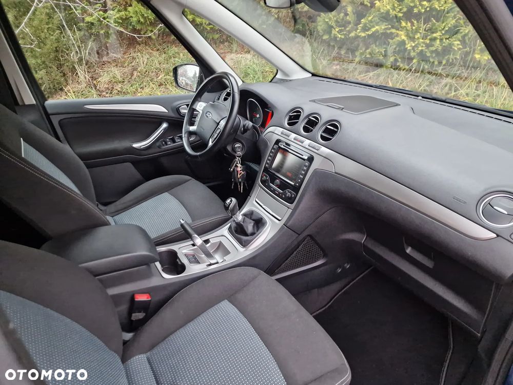 Ford Galaxy 2.0 TDCi Titanium - 32