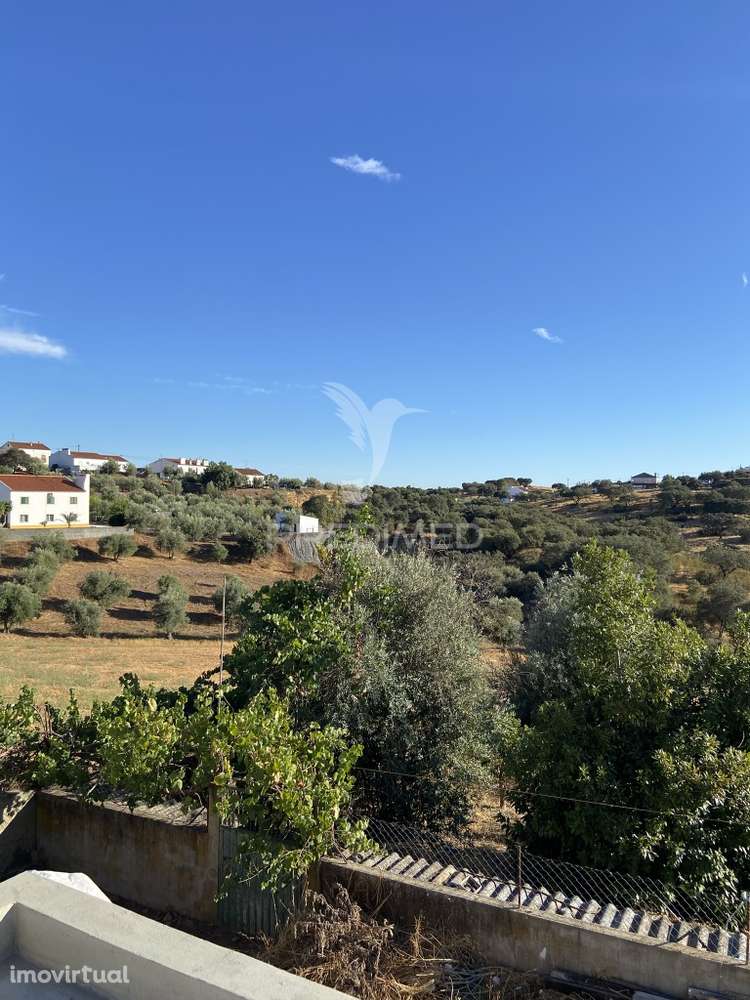 Moradia T2 com Logradouro, Remodelada, em São Brás dos Matos, Aland... - Grande imagem: 3/23