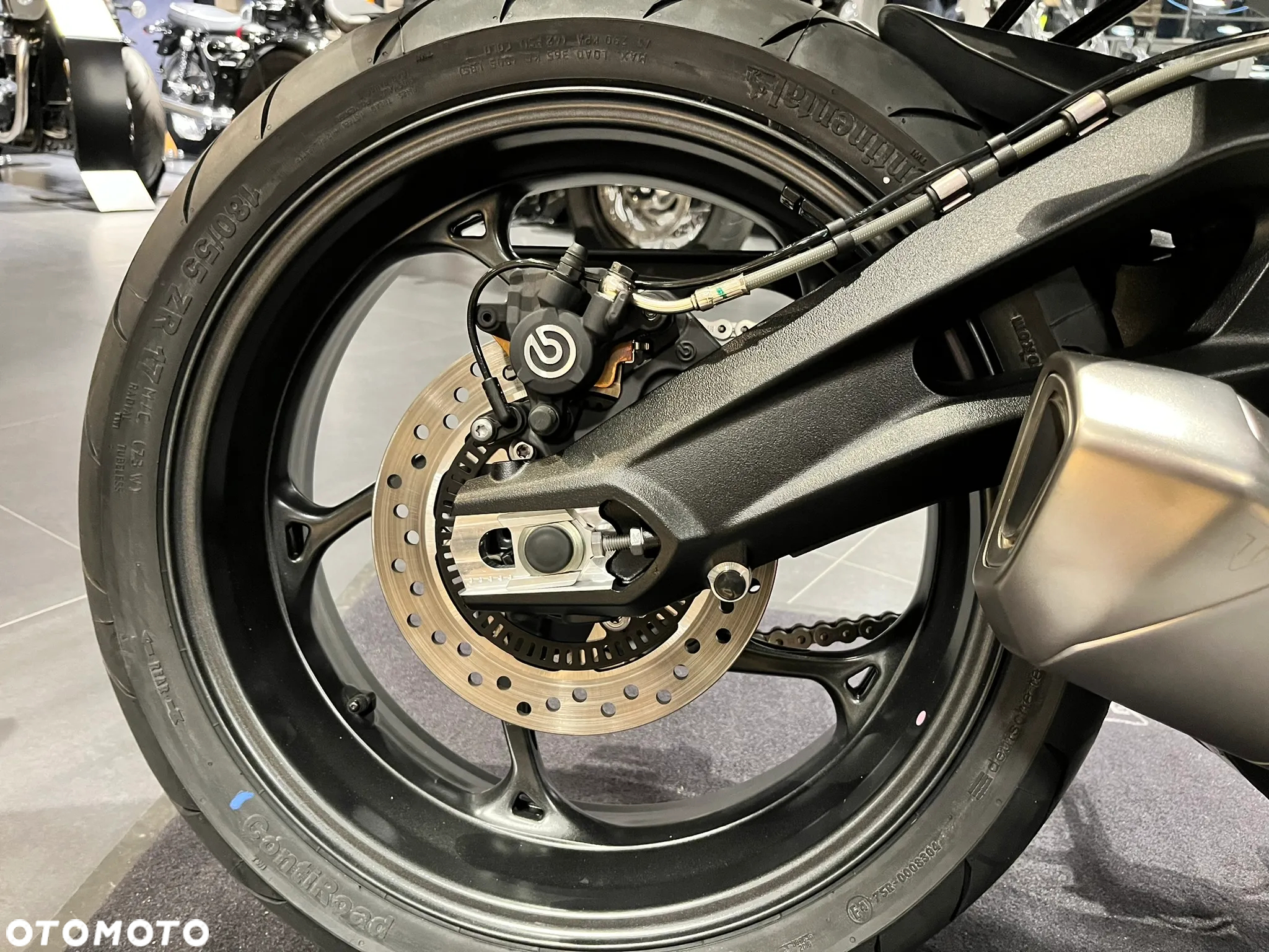 Triumph Street Triple - 12