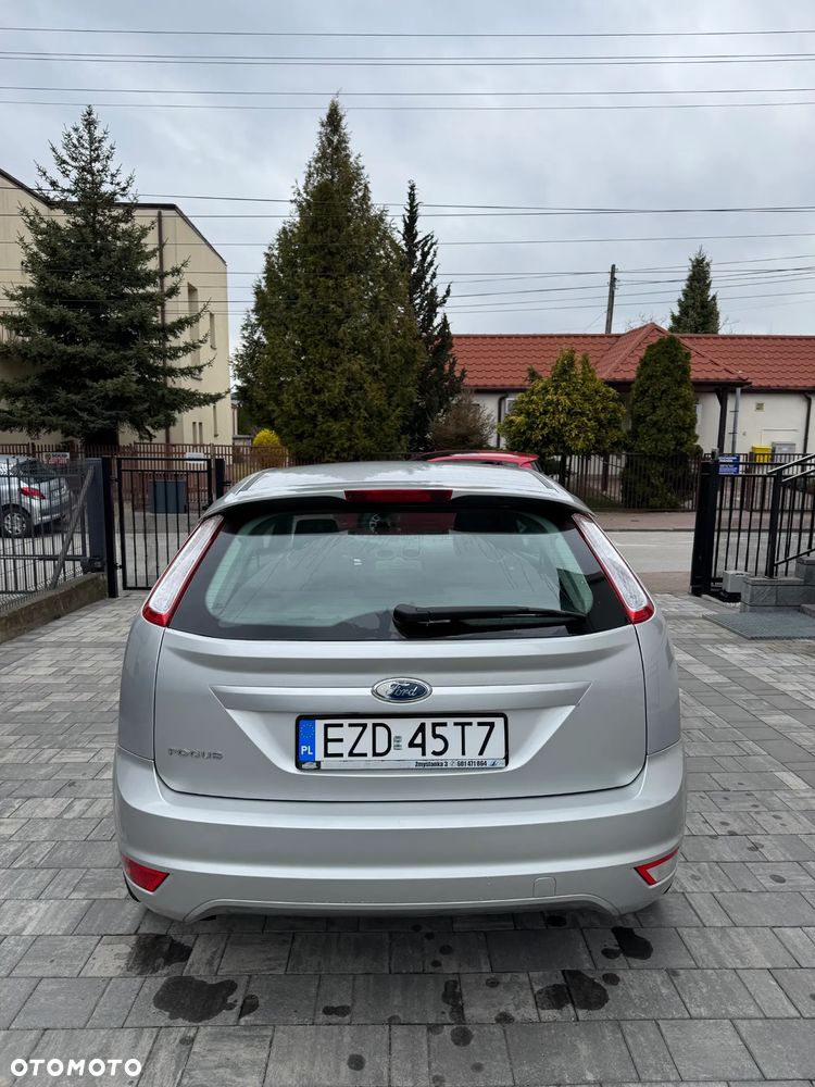 Ford Focus 1.6 Trend - 5