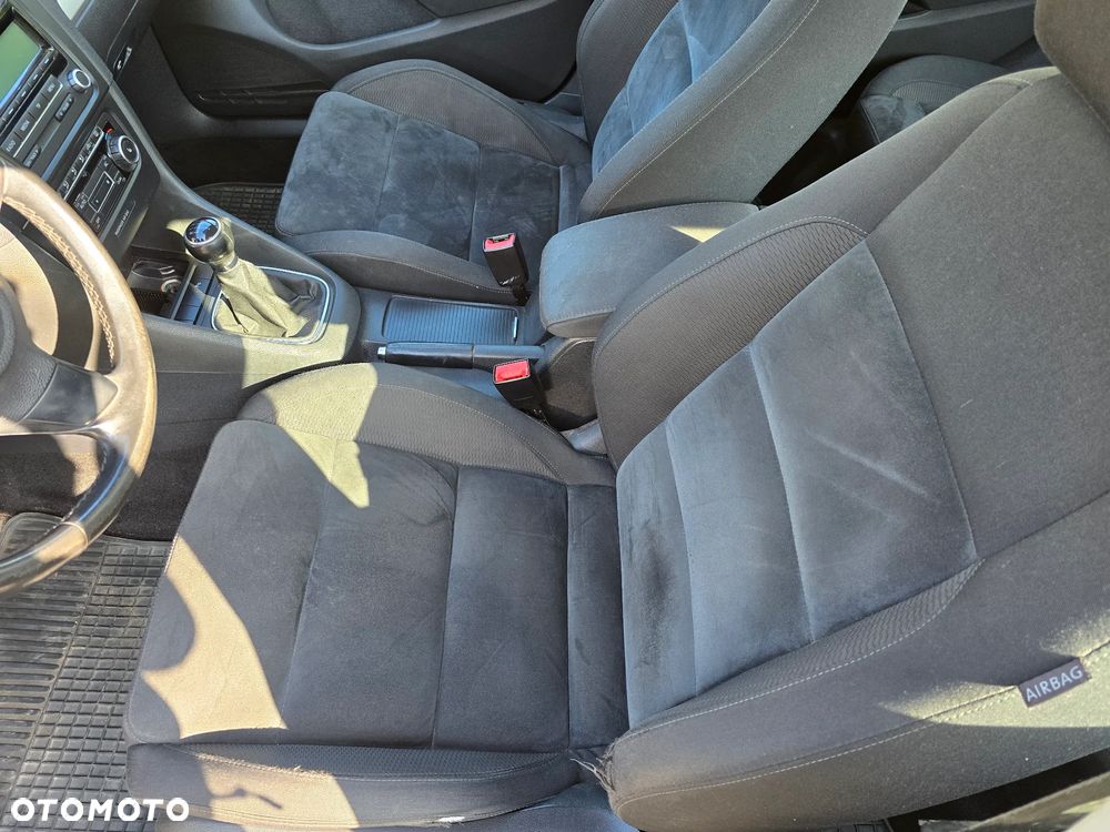 Volkswagen Golf - 18