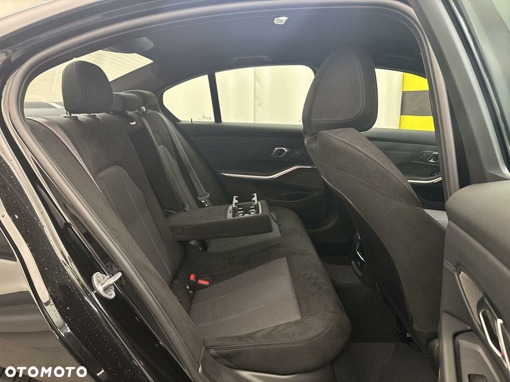 BMW Seria 3 - 21