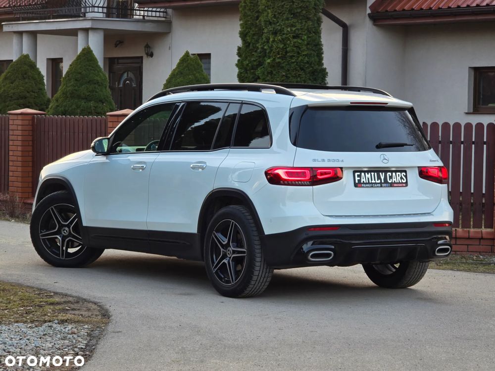 Mercedes-Benz GLB 200 d 4-Matic AMG Line 8G-DCT - 4