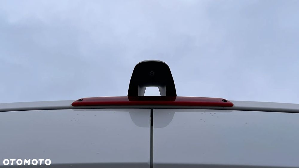 Mercedes-Benz Sprinter - 26