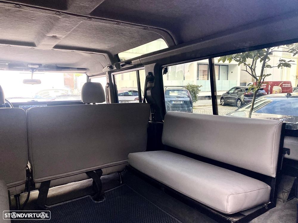 Land Rover Defender 110 2.5 TD5 Metal Top - 31