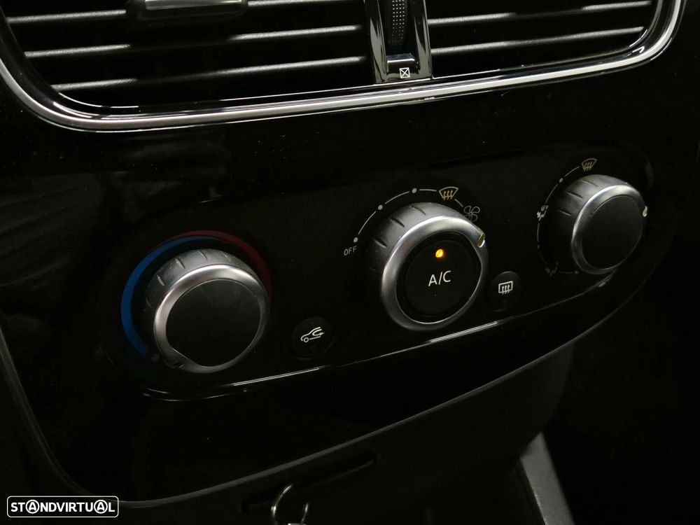 Renault Clio 1.5 DCI VAN - 17