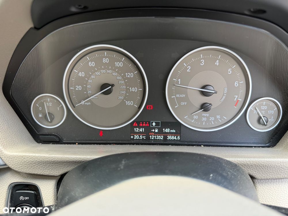 BMW Seria 3 320i - 13
