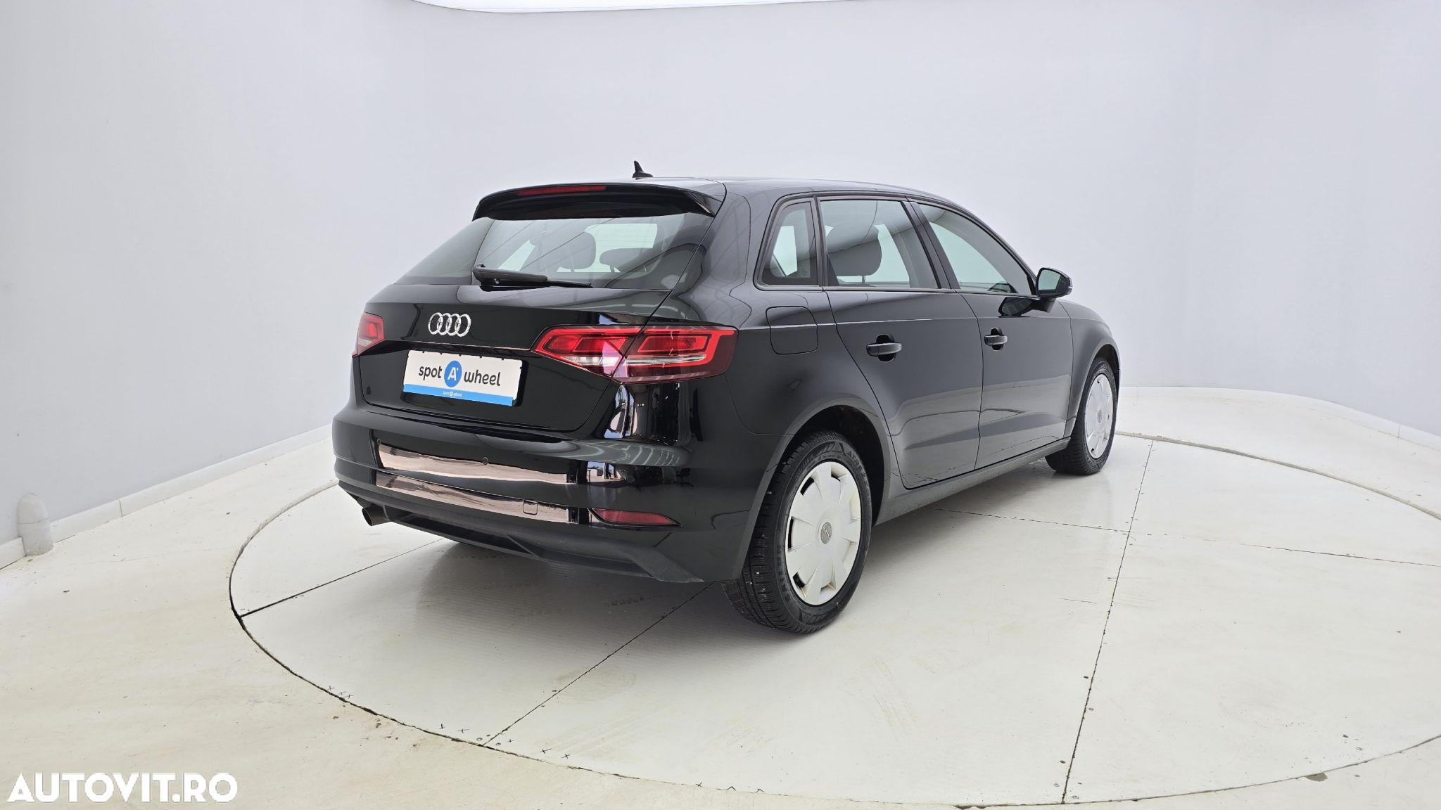 Audi A3 Sportback 1.6 TDI S tronic - 6