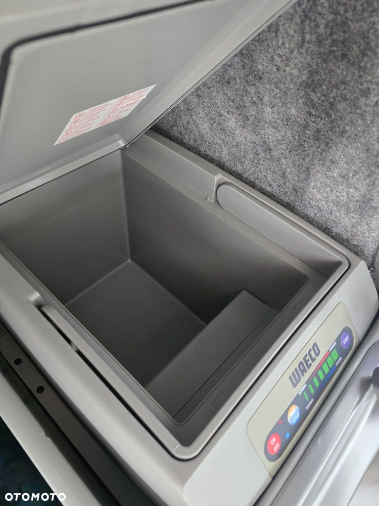 Ford TRANSIT CONNECT - 21