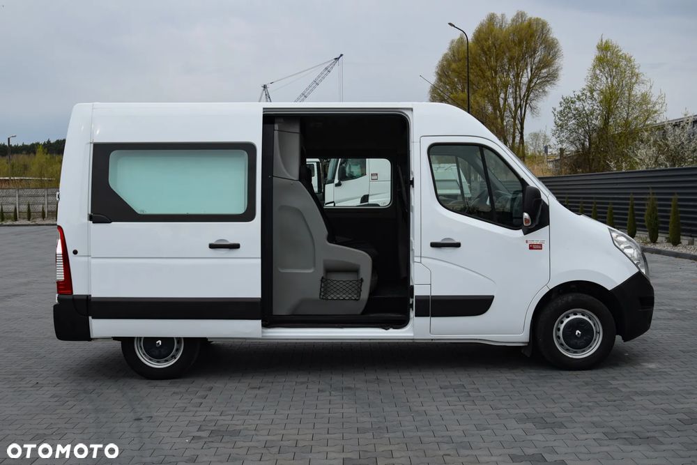 Renault MASTER / 2.3 - 150 KM / BRYGADÓWKA / DOKA / 7 OSOBOWY / DOSTAWCZE / BLASZAK / KLIMA / TEMPOMAT / SPROWADZONY - 17