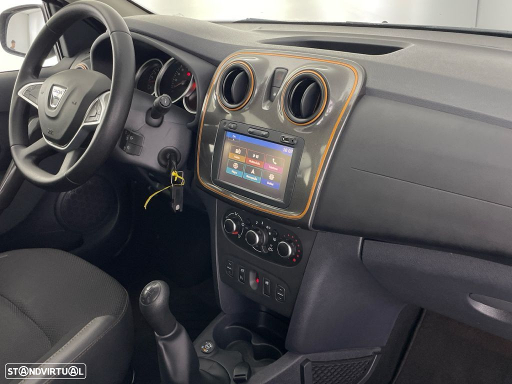 Dacia Sandero 0.9 TCe Confort Bi-Fuel - 24