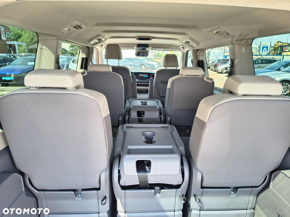 Volkswagen Multivan - 10
