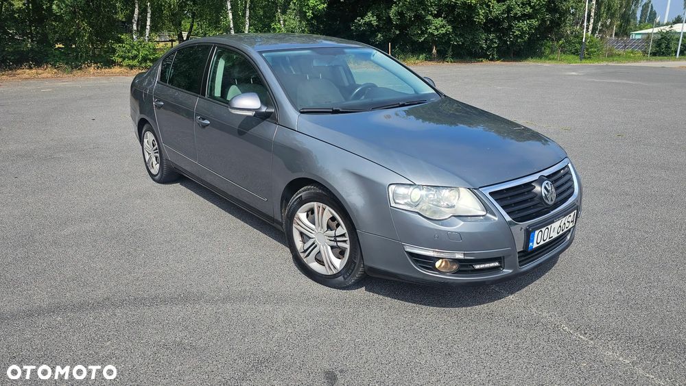 Volkswagen Passat 2.0 TDI Comfortline - 9
