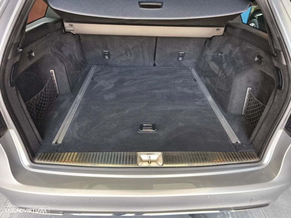 Mercedes-Benz E 300 Bluetec Hybrid Avantgarde - 21