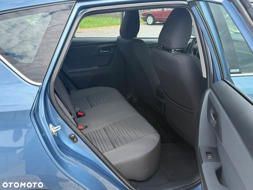 Toyota Auris 1.2 T Dynamic - 27