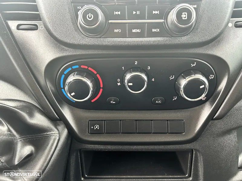 Iveco Daily 2.3 35-160 CABINE DUPLA - 20