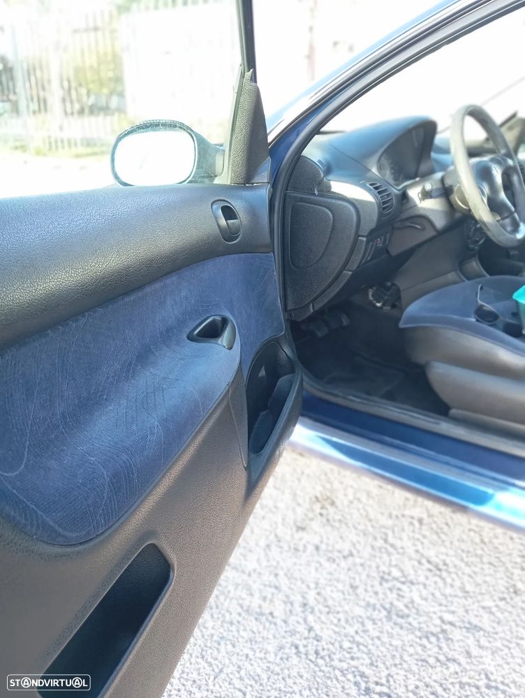 Peugeot 206 1.1 XT - 8