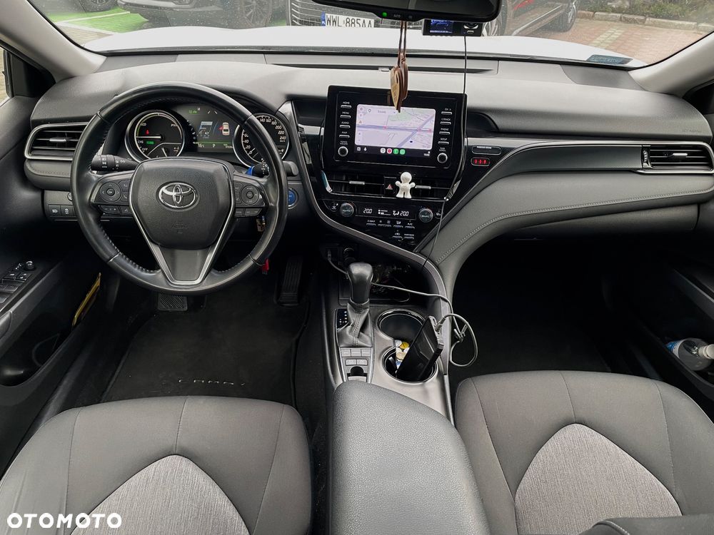 Toyota Camry 2.5 Hybrid Comfort CVT - 12