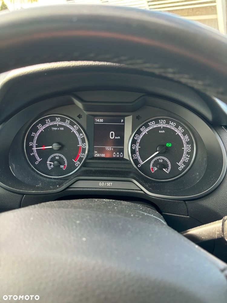 Skoda Octavia 1.6 TDI Ambition DSG - 10