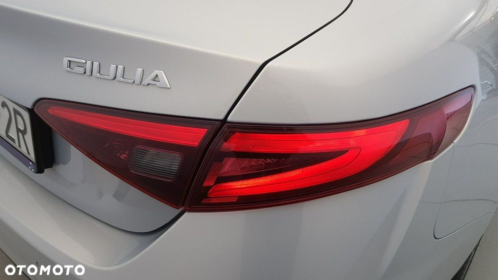 Alfa Romeo Giulia - 12