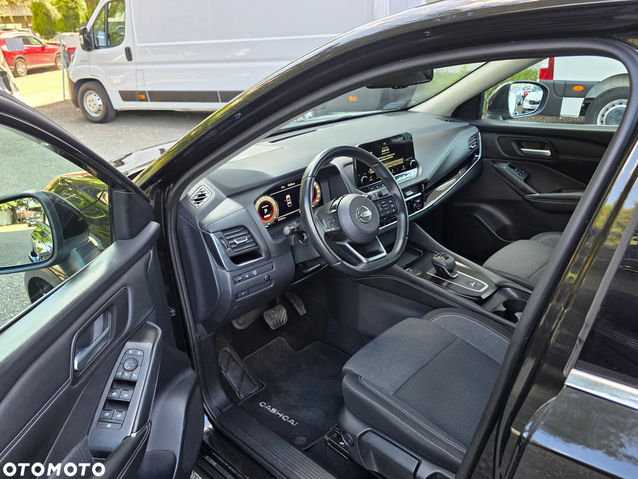 Nissan Qashqai 1.3 DIG-T N-Connecta DCT - 15