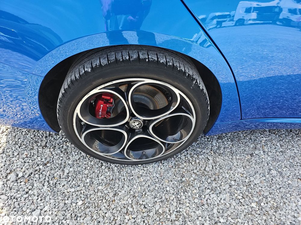 Alfa Romeo Giulia 2.0 Turbo Veloce Q4 - 27
