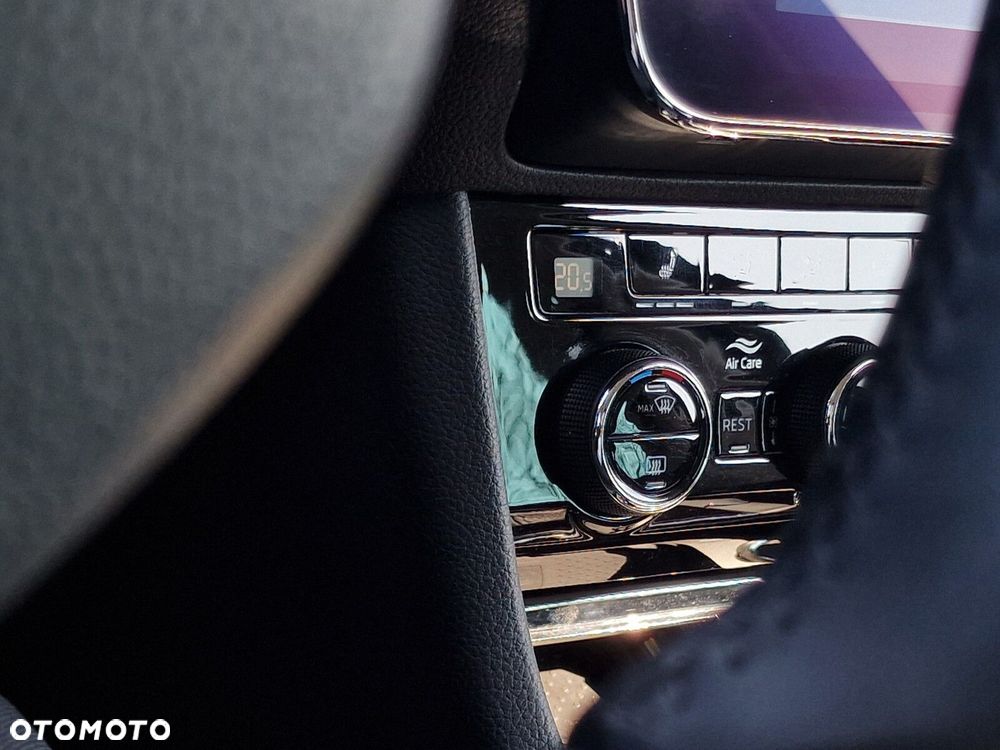 Skoda Superb 2.0 TDI SCR 4x4 L&K DSG - 39