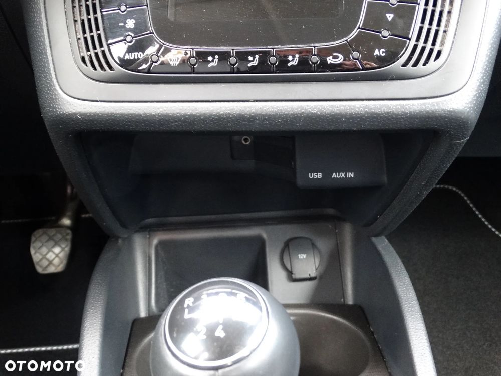 Seat Ibiza 1.4 16V Style - 13