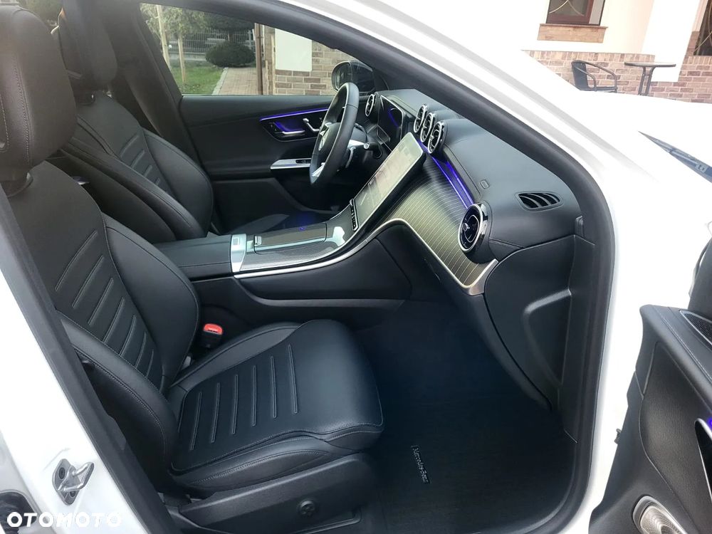 Mercedes-Benz GLC - 11