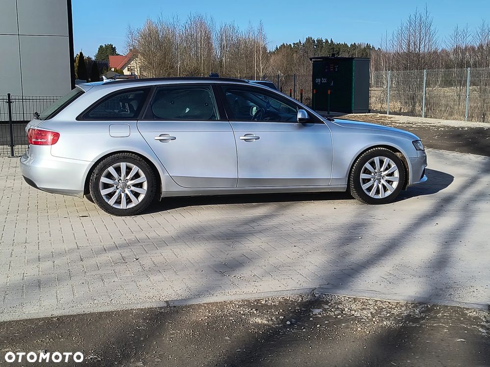 Audi A4 Avant 2.0 TDI DPF Attraction - 9