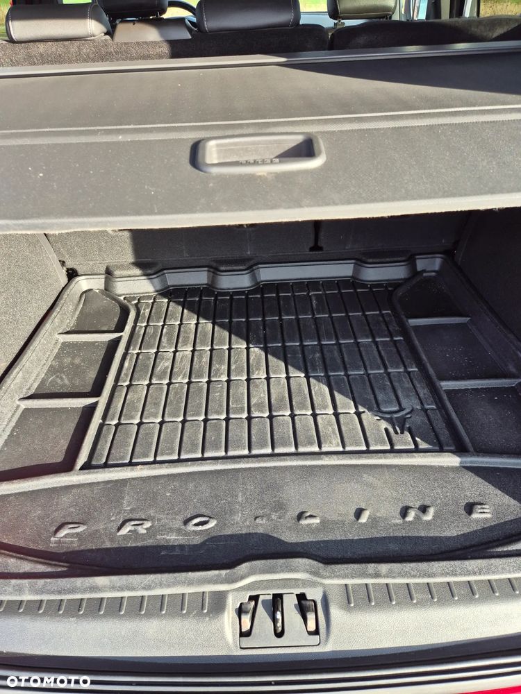 Ford Kuga 2.0 TDCi 4x4 ST-Line - 10