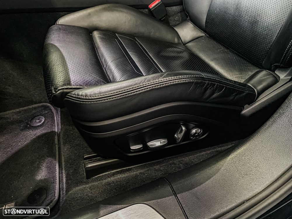 Porsche Panamera Sport Turismo 4 E-Hybrid Platinum Edition PDLS - 20