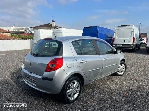 Renault Clio 1.2 16V Dynamique - 4