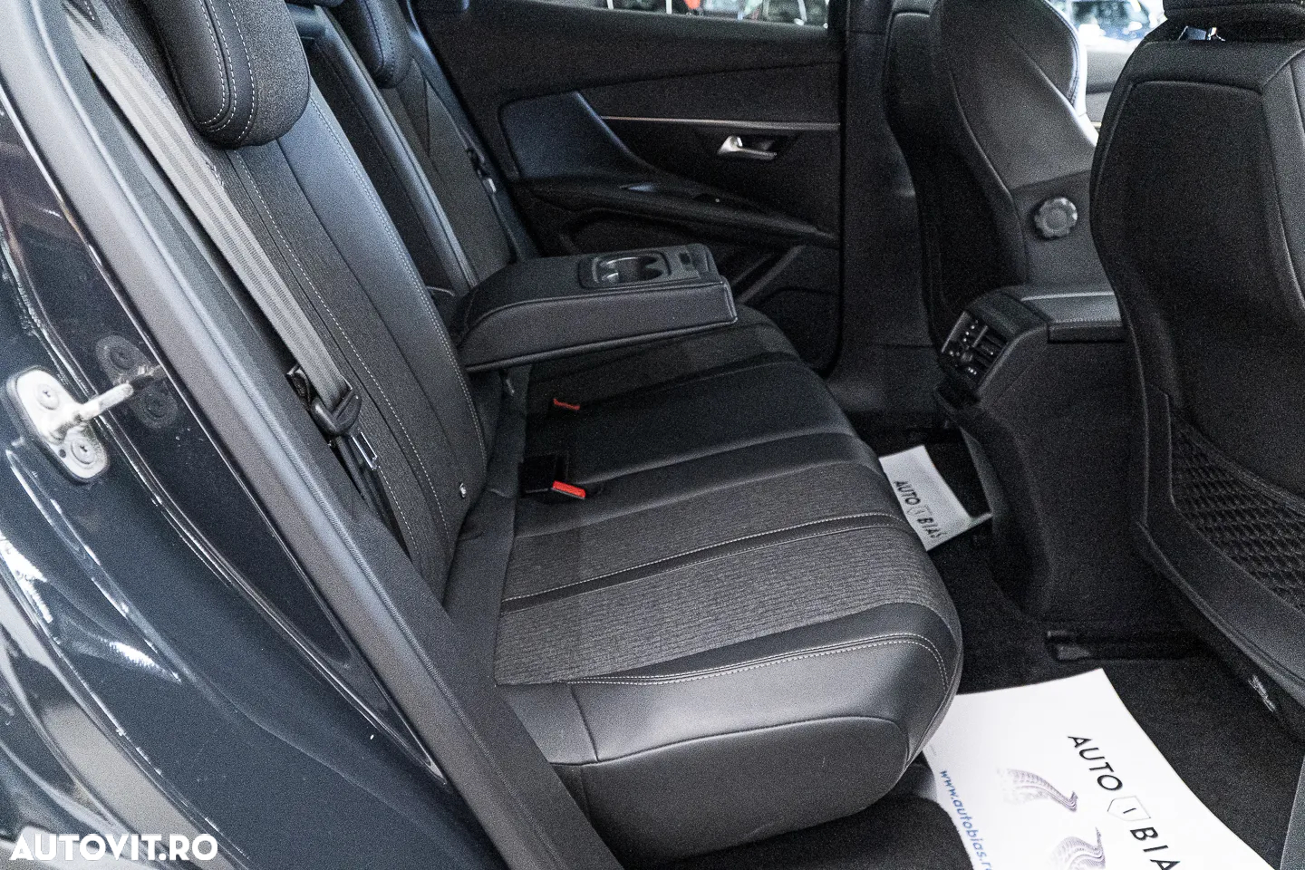 Peugeot 3008 PureTech 130 Stop & Start GPF EAT8 GT - 8