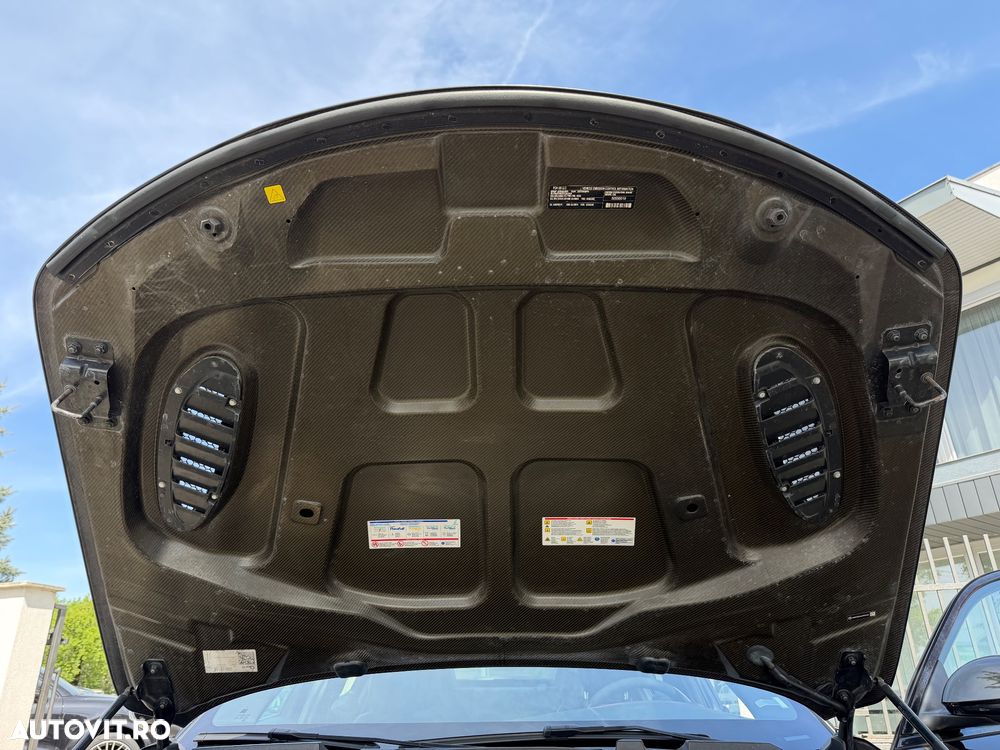 Alfa Romeo Giulia 2.9 V6 Bi-Turbo AT8 Quadrifoglio - 36