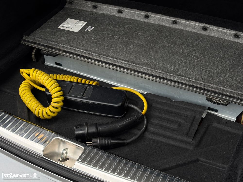 Mercedes-Benz C 350 e T 7G-TRONIC Avantgarde - 44