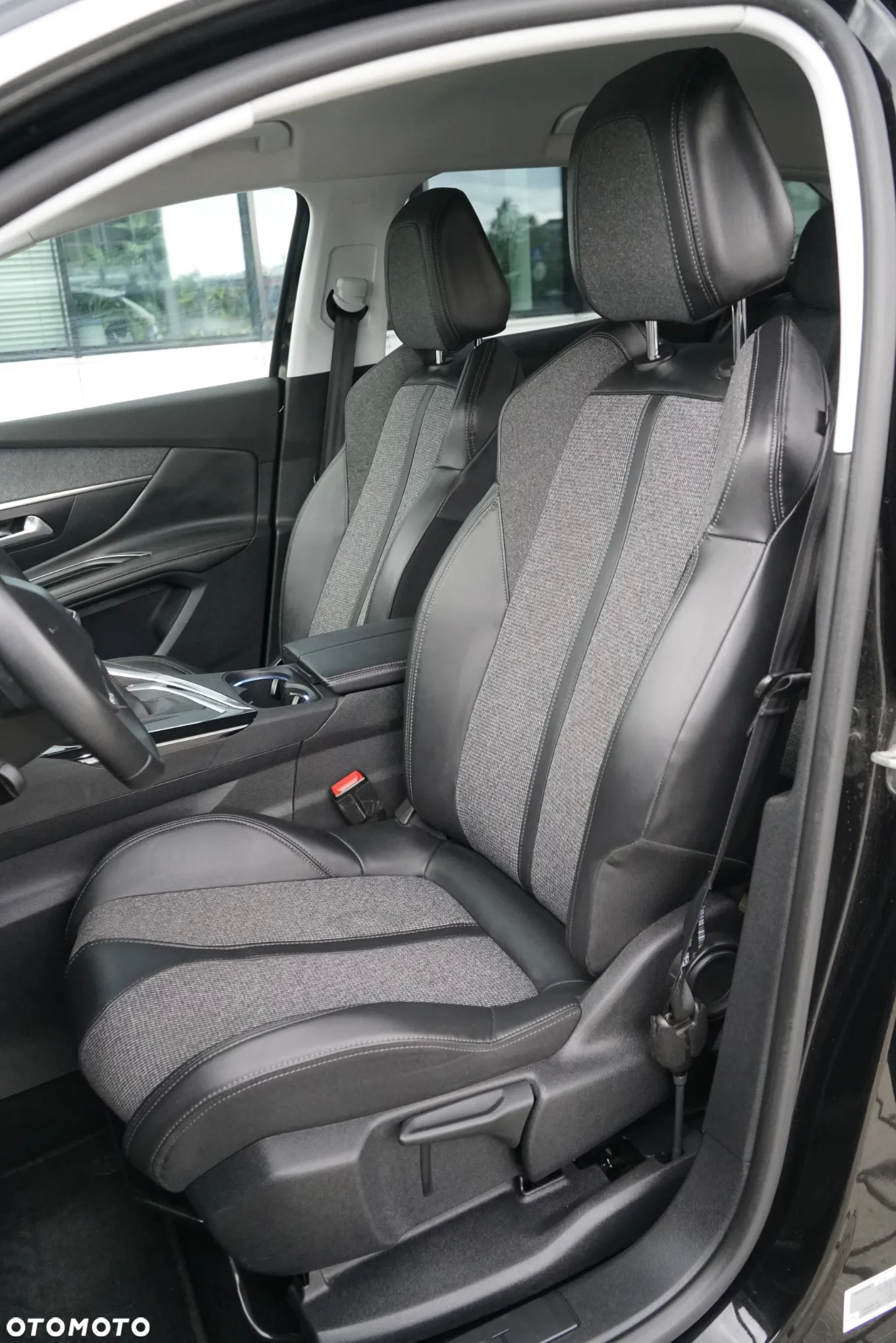 Peugeot 3008 1.6 BlueHDi Active S&S - 19