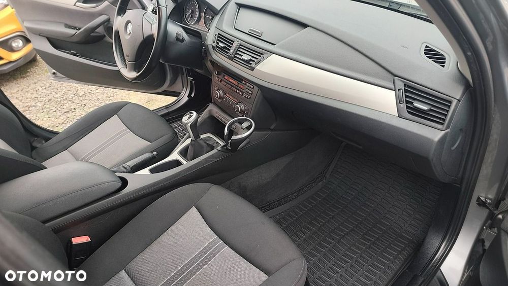 BMW X1 xDrive20d - 12