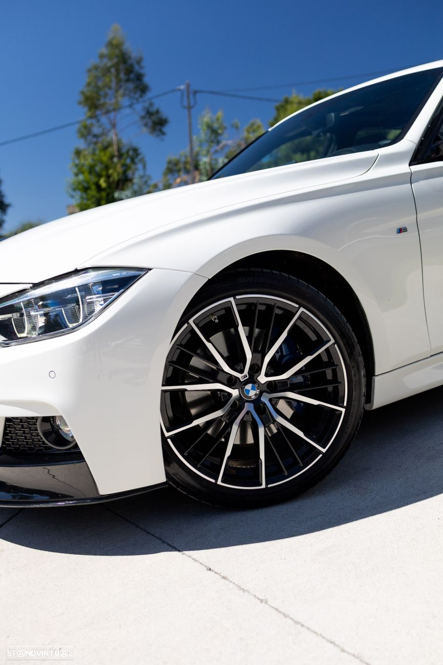 BMW 330 d Touring xDrive Pack M - 11